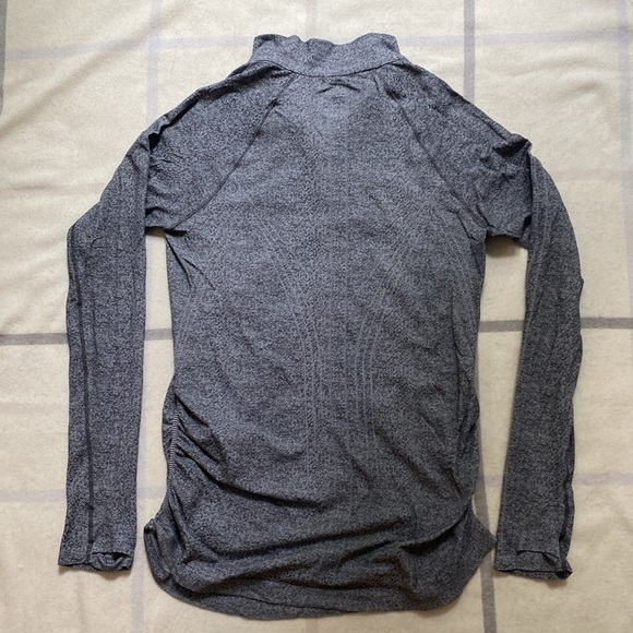 ATHLETA Gray Fast Track Quarter Zip Pullover, Ruched Sides Women’s Size XL - Picture 2 of 9